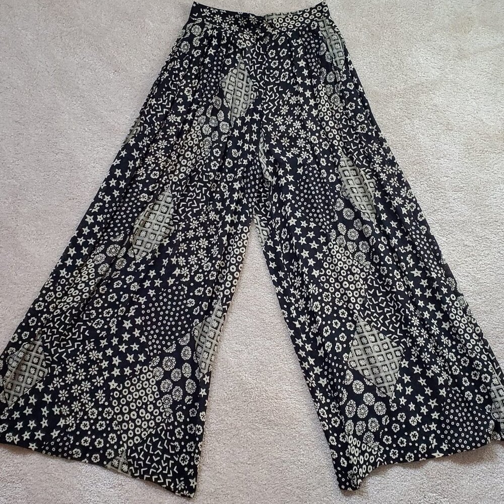 Christian LaCroix Vintage Women Wide Leg Silky Pants/Skirt. Size 38